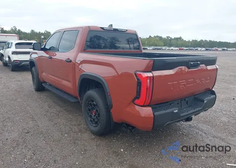 2024 Toyota Tundra Hybrid Trd Pro 4Wd z USA, uszkodzony, nr VIN 5TFPC5DB8RX054584